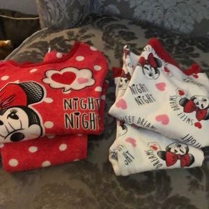 3/10 bundle eligible ⭐️ GUC SET OF 2 MINNIE PJs